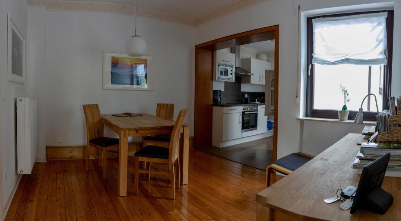 Ferienwohnungen Haus Am Wuerzlaysteig Lehmen Extérieur photo