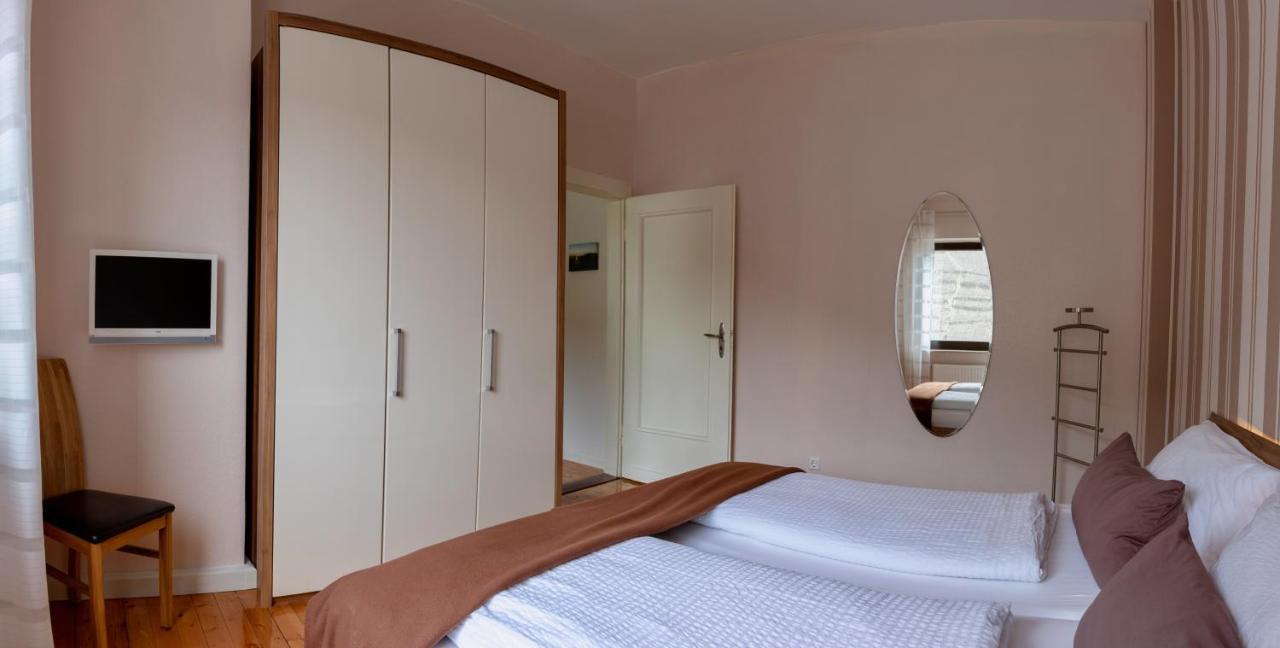 Ferienwohnungen Haus Am Wuerzlaysteig Lehmen Extérieur photo